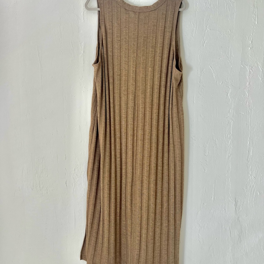 H&M Tan Ribbed Midi Dress - Picture 2 of 2